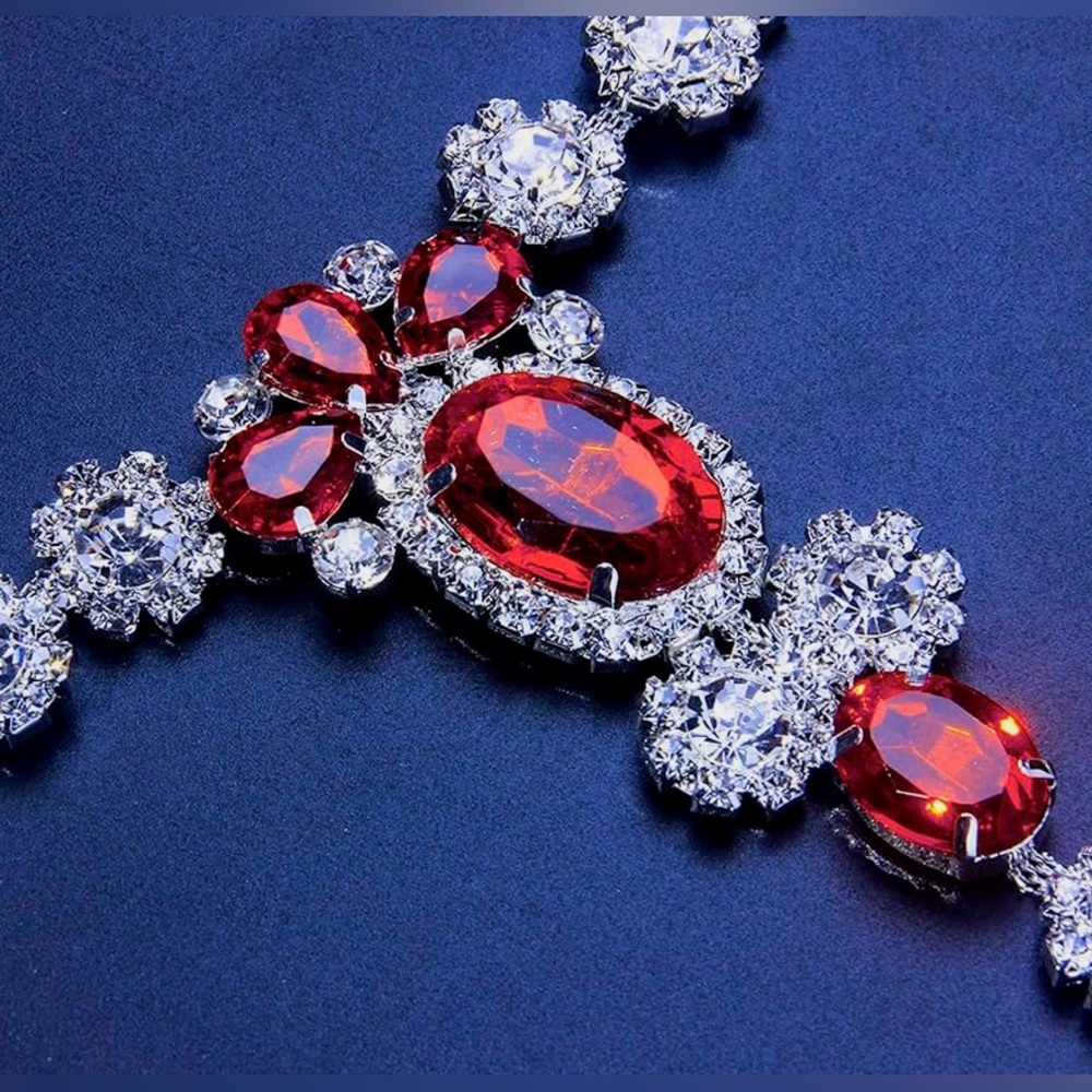 Red Rhinestone Thong Crystal Waist  Bikini Body Chain Rhinestone G-String Chain